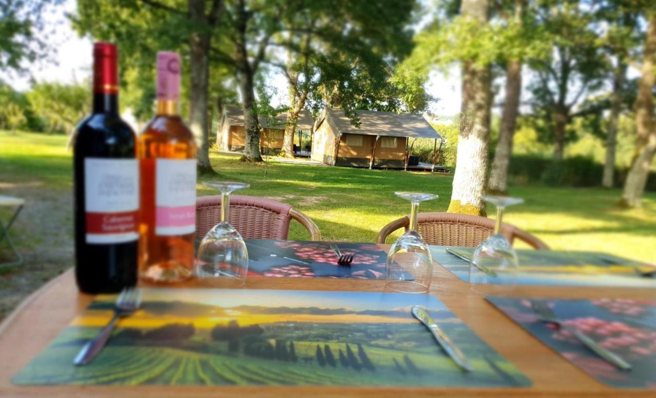 Glamping Les Arbres, Luxe Safaritent Met Zwembad Cronat المظهر الخارجي الصورة