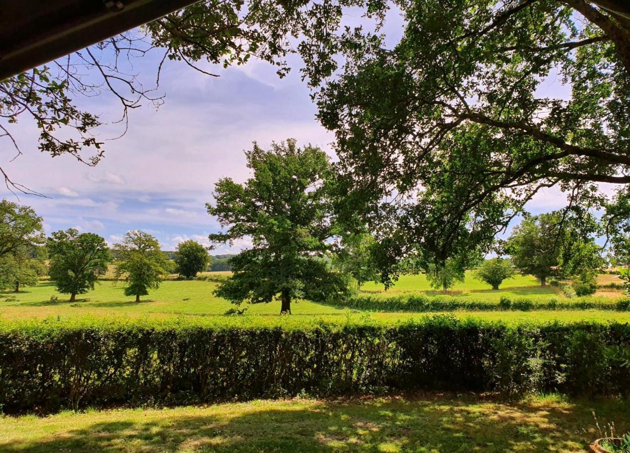 Glamping Les Arbres, Luxe Safaritent Met Zwembad Cronat المظهر الخارجي الصورة