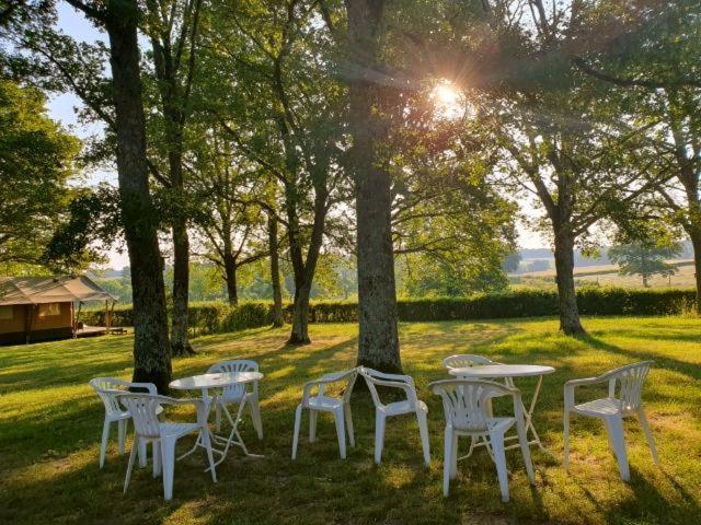 Glamping Les Arbres, Luxe Safaritent Met Zwembad Cronat المظهر الخارجي الصورة